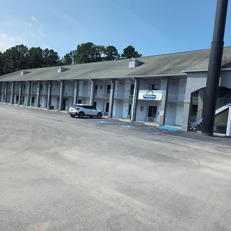 Days Inn By Wyndham Hardeeville Near Hilton Head Extérieur photo