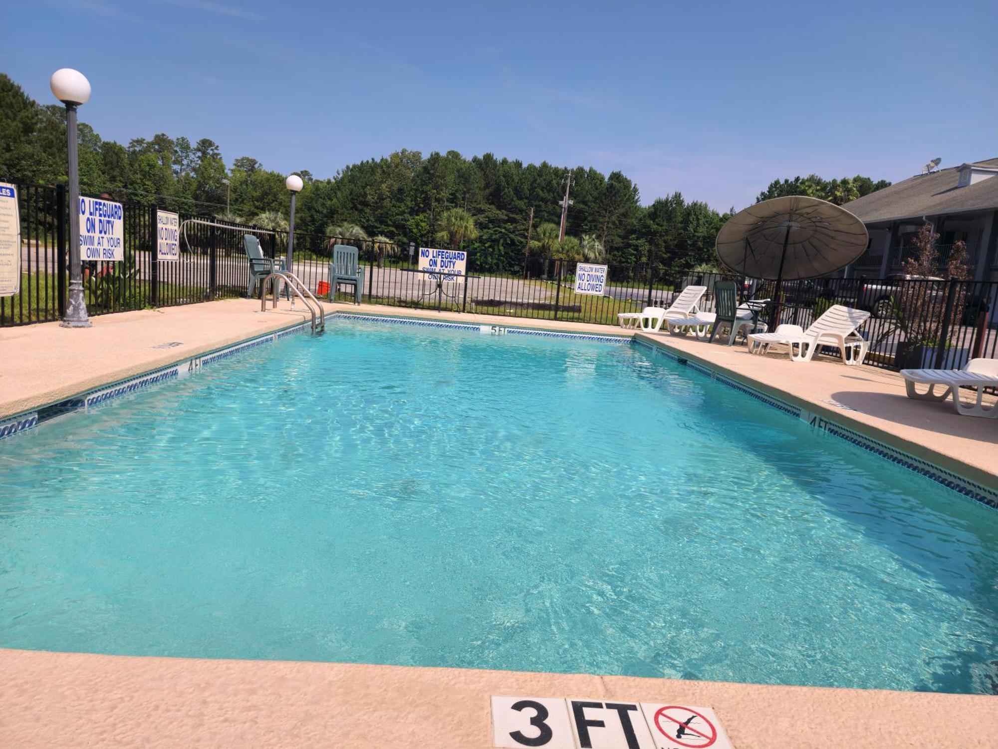 Days Inn By Wyndham Hardeeville Near Hilton Head Extérieur photo