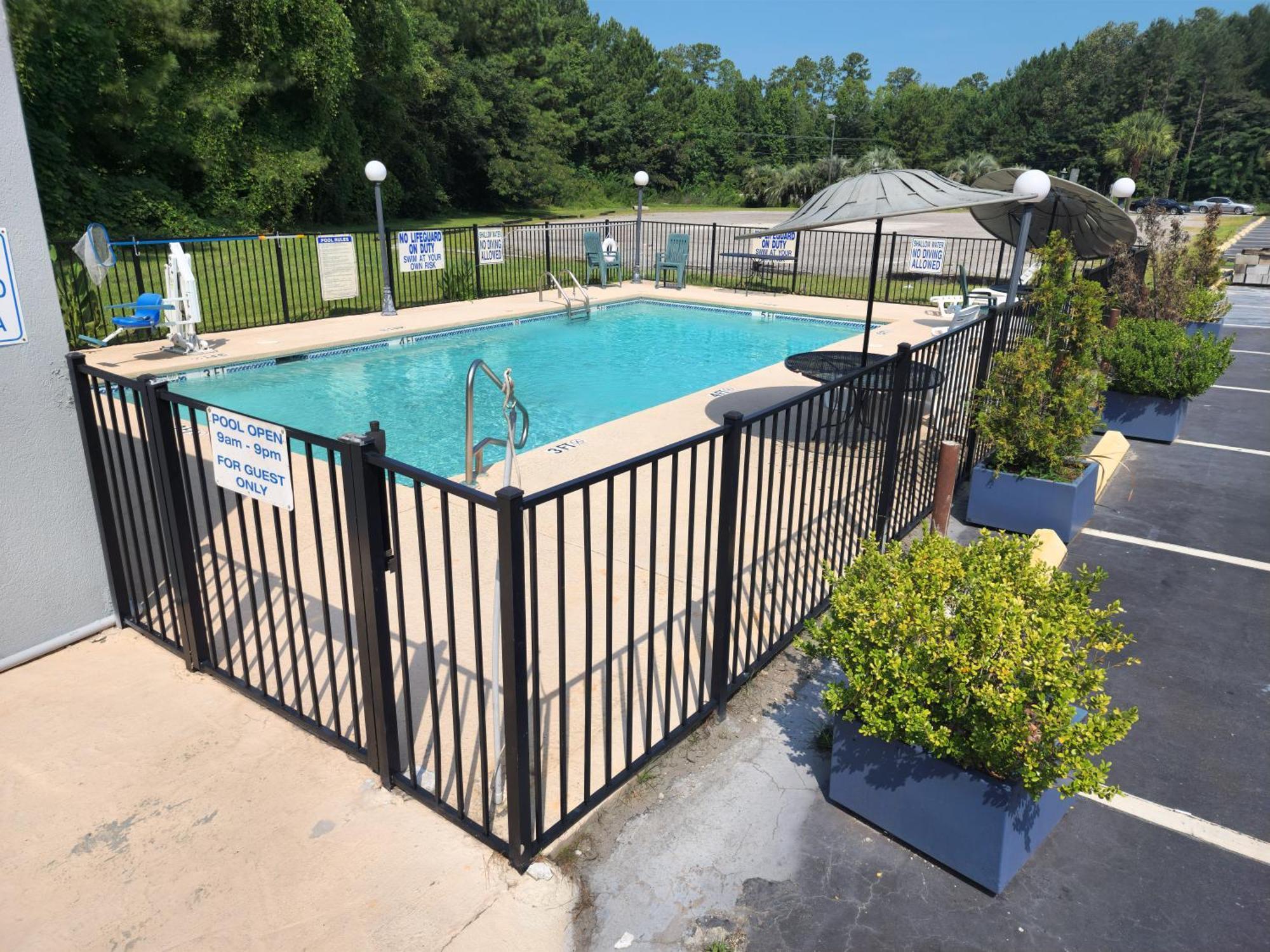 Days Inn By Wyndham Hardeeville Near Hilton Head Extérieur photo