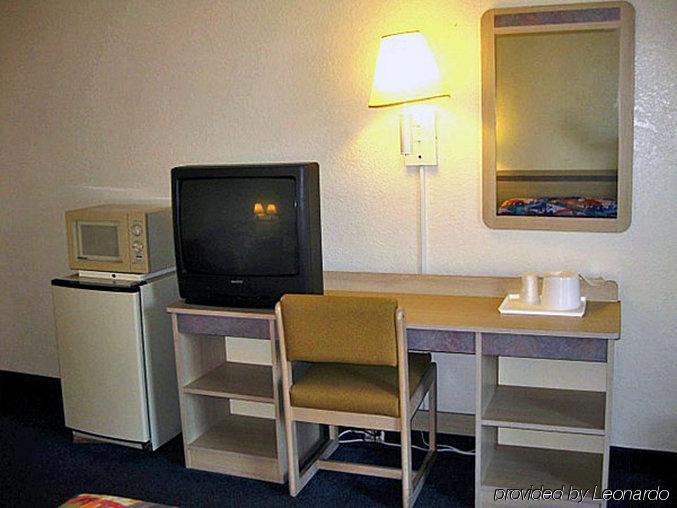 Days Inn By Wyndham Hardeeville Near Hilton Head Extérieur photo